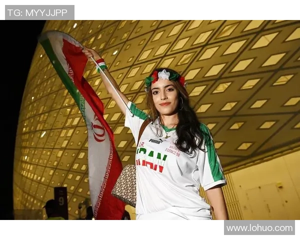 足球明星复古风格女球迷的经典瞬间回顾与时尚解读